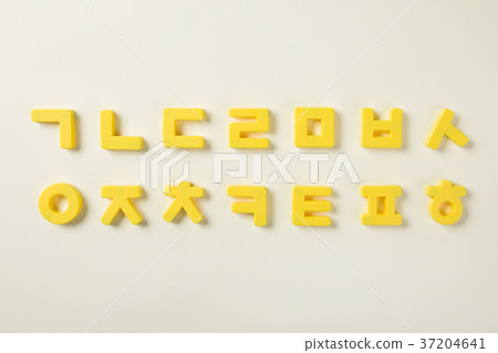 RF photo - Education object. study for chidrens. numbers, words of Korean, words of English, bricks 090 RF photo - Education object. study for chidrens. numbers, words of Korean, words of English, bricks 090 37204641