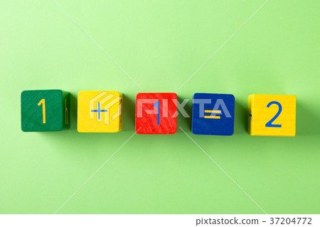 RF photo - Education object. study for chidrens. numbers, words of Korean, words of English, bricks 024 RF photo - Education object. study for chidrens. numbers, words of Korean, words of English, bricks 024 37204772