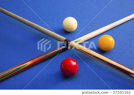 RF photo - object of billiards, cue, billiards balls 121 RF photo - object of billiards, cue, billiards balls 121 37205162