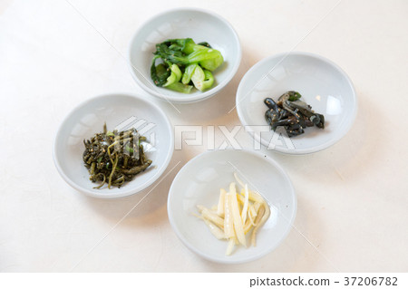 Korean Table d'hote 043 37206782