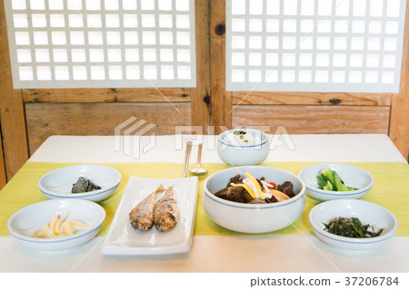 Korean Table d'hote 057 37206784