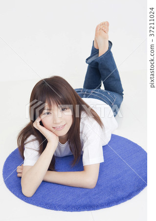 女性肖像 37211024