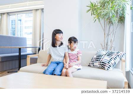 Sister family Sister family 37214539