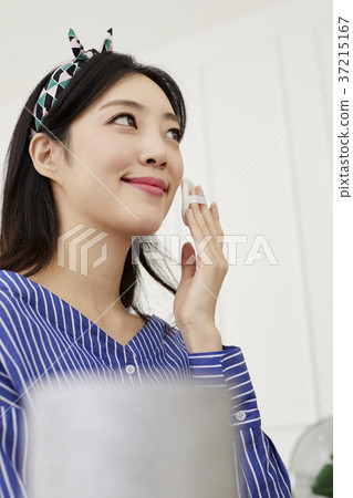 年輕的女人,生活,韓國 年輕的女人,生活,韓國 37215167