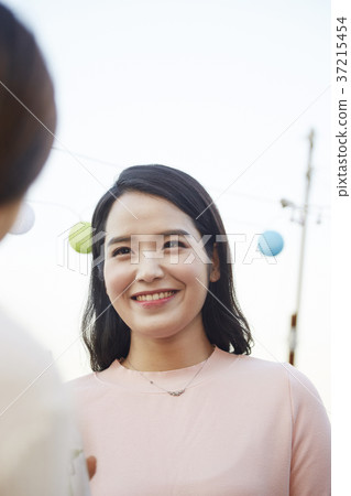 Young woman, friend, Korean 37215454