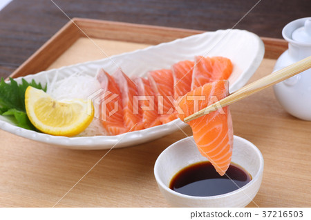 Salmon sashimi Salmon sashimi 37216503