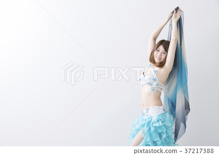 Belly Dancer 37217388
