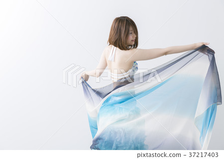 Belly Dancer Belly Dancer 37217403