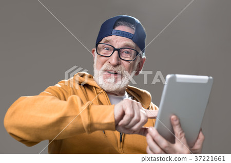 Glad grandfather adapting new know how Glad grandfather adapting new know how 37221661