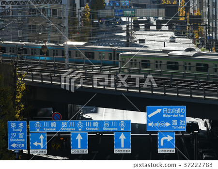 Tokyo city scenery "Shinkansen and sign" 37222783