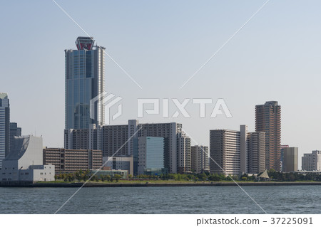 Osaka harbor Osaka harbor 37225091