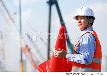 Young Male Civil Engineer Security Guard Guard Man Traffic Guidance Gatten Worker 37227403