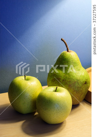 梨和蘋果 37227595