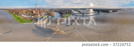 Aerial view of the skyline of the city of Duisburg 37228752