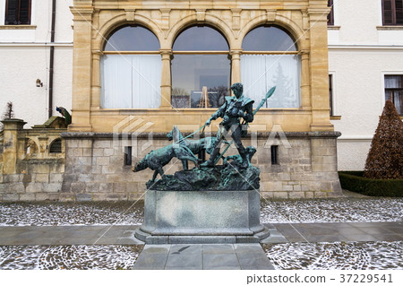 Dog handler statue at czech Konopiste castle Dog handler statue at czech Konopiste castle 37229541