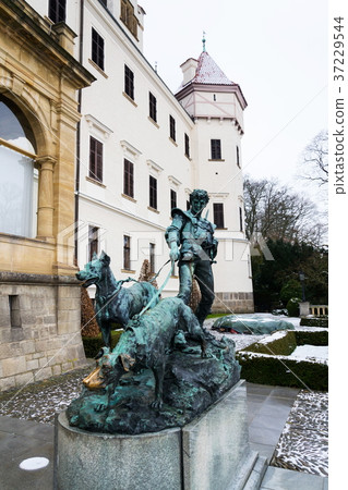 Dog handler statue at czech Konopiste castle Dog handler statue at czech Konopiste castle 37229544