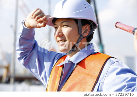 Young Male Civil Engineer Security Guard Guard Man Traffic Guidance Gatten Worker 37229710