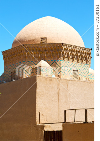 in iran the old  contruction 37230161