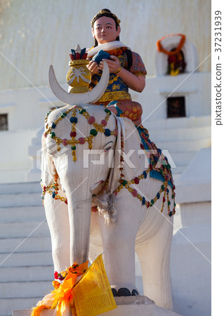 Boudhanath Stupa in the Kathmandu valley, Nepal 37231939