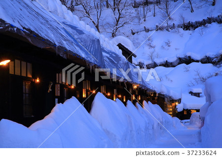 Winter papilla hot spring Winter papilla hot spring 37233624