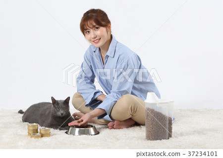 RF photo - woman single life with a companion pets  327 37234101