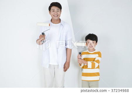 RF photo - Dad and little son isolated shot in studio 379 RF photo - Dad and little son isolated shot in studio 379 37234988