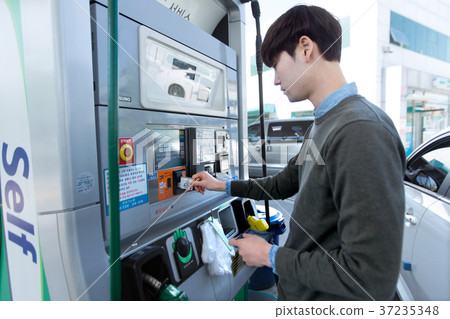 a driver 002 37235348