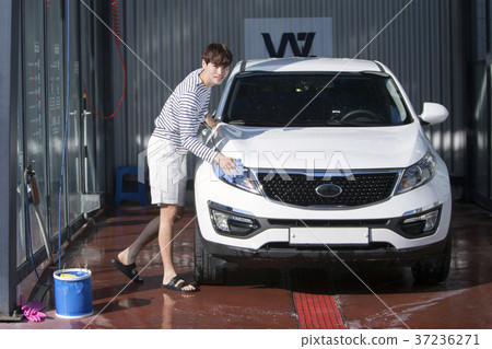 wash a car 286 wash a car 286 37236271