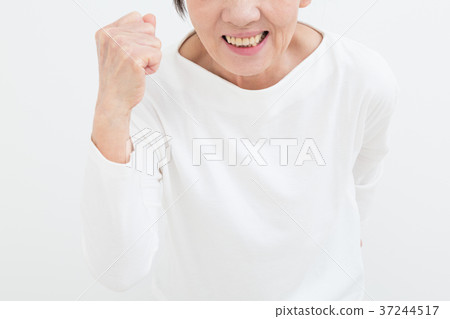 Senior women lively Senior women lively 37244517