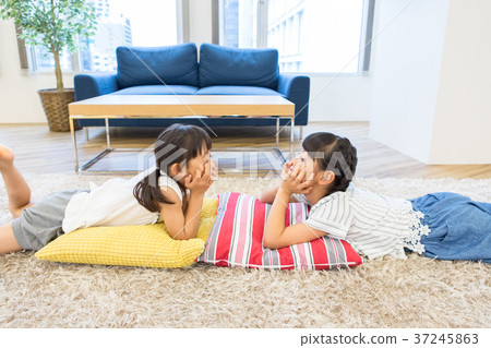 Elementary school portrait Elementary school portrait 37245863