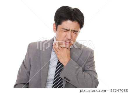 A man with a cold 37247088