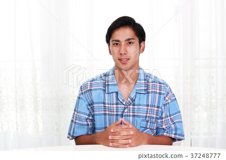 Men in pajamas Men in pajamas 37248777
