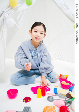 Indian play Indian play 37248931