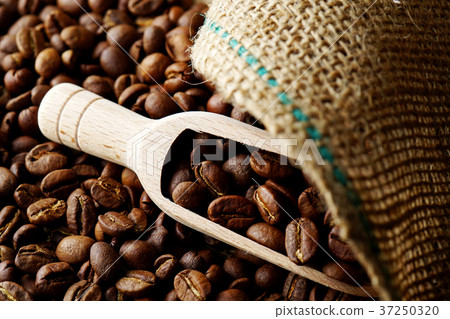 Coffee beans Coffee beans 37250320