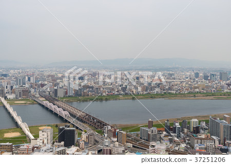 Urban landscape 37251206