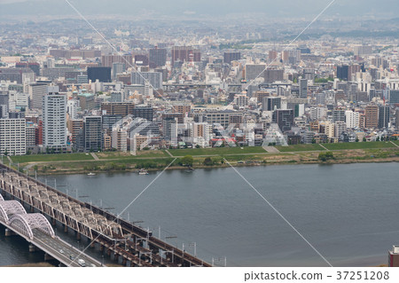 Urban landscape 37251208