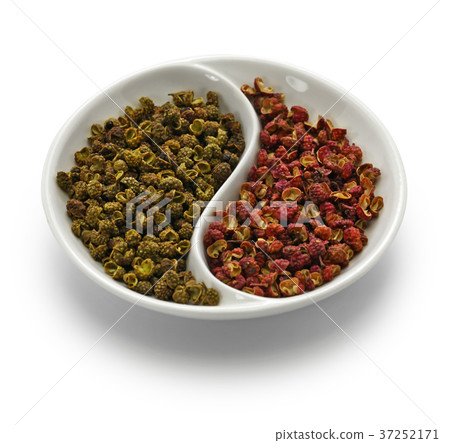 四川青山山口（藤島）和四川赤山山口（花卷） 37252171