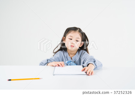 我的孩子在讀 37252326
