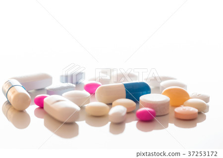 很多藥 很多藥 37253172