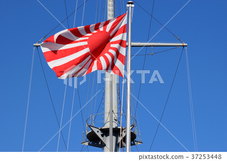 Commemorative ship Sanshin Warship flag (Asahi Sun flag) and mast 37253448
