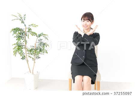 拒絕工作的學生 37255097