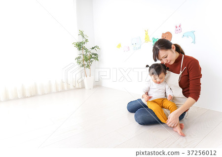 Poor health child and nursery teacher Poor health child and nursery teacher 37256012