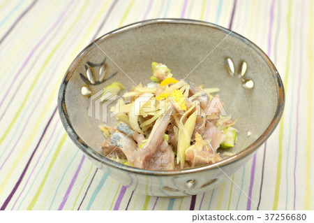 Tataki with sardines 37256680
