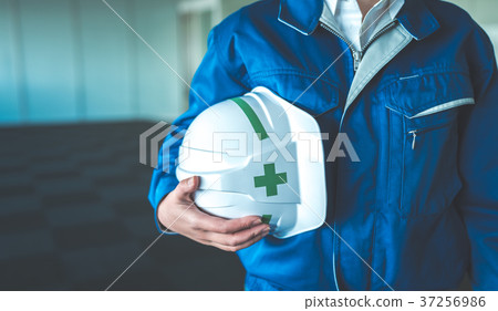 Helmet girl 37256986