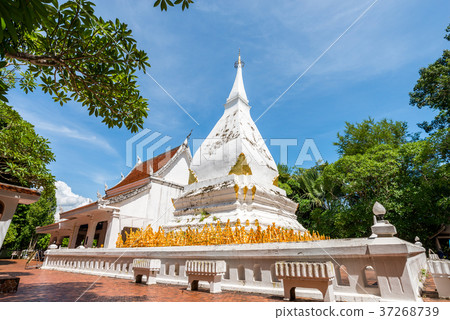 Phra That Si Song Rak, buddhist temple in Loei Phra That Si Song Rak, buddhist temple in Loei 37268739