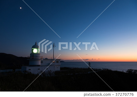 Ryuhoa Lighthouse Nightfall [Aomori Prefecture] 37270776