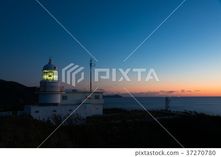 Ryuhoa Lighthouse Nightfall [Aomori Prefecture] 37270780