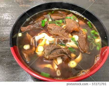 紅燒牛肉麵 紅燒牛肉麵 37271701