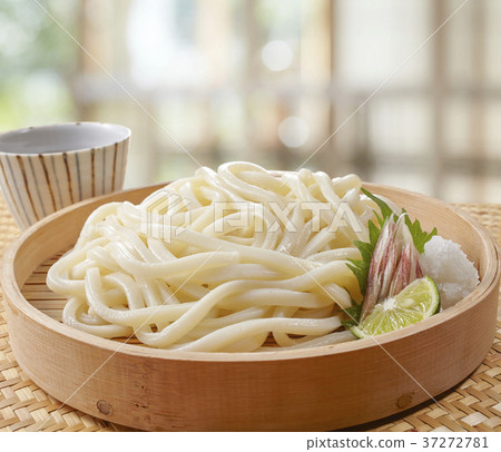 Zaru udon 37272781