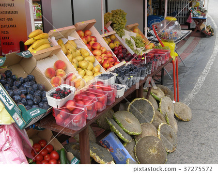 Fruits Fruits 37275572